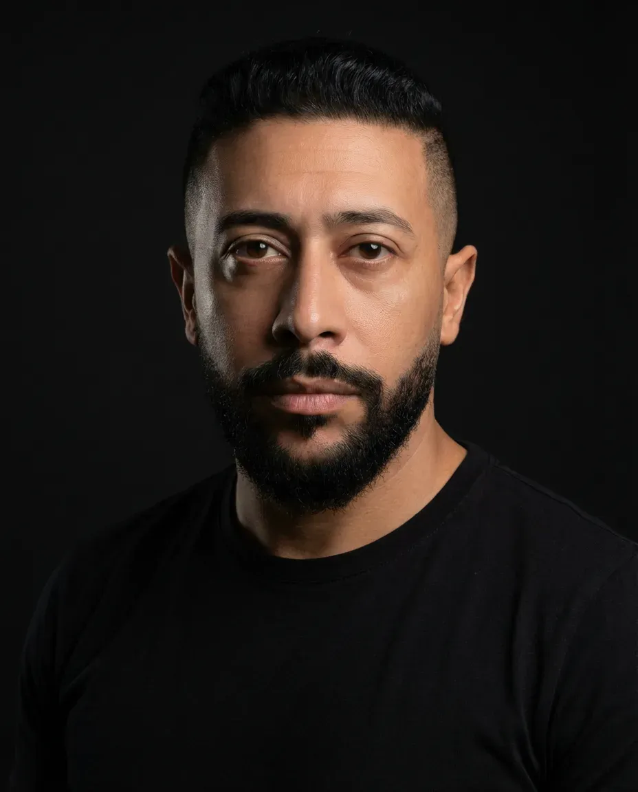 Studio Black Background Half-Body Portrait Photography