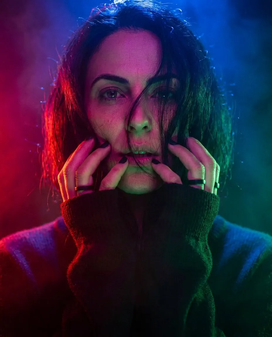 THREE COLORED LIGHT