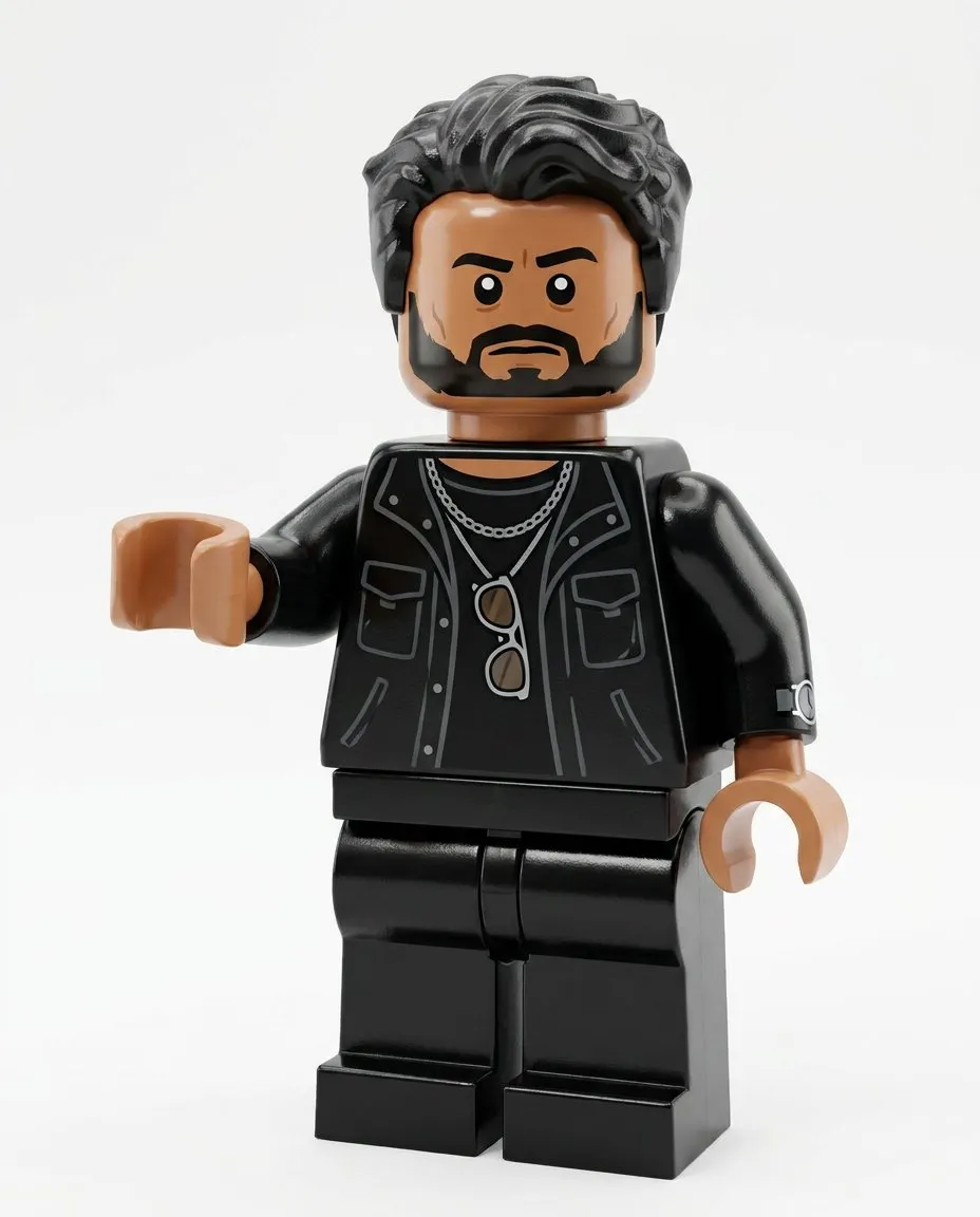 Commercial Studio Photography of Custom Brick Minifigure Portraits - Imagem 1