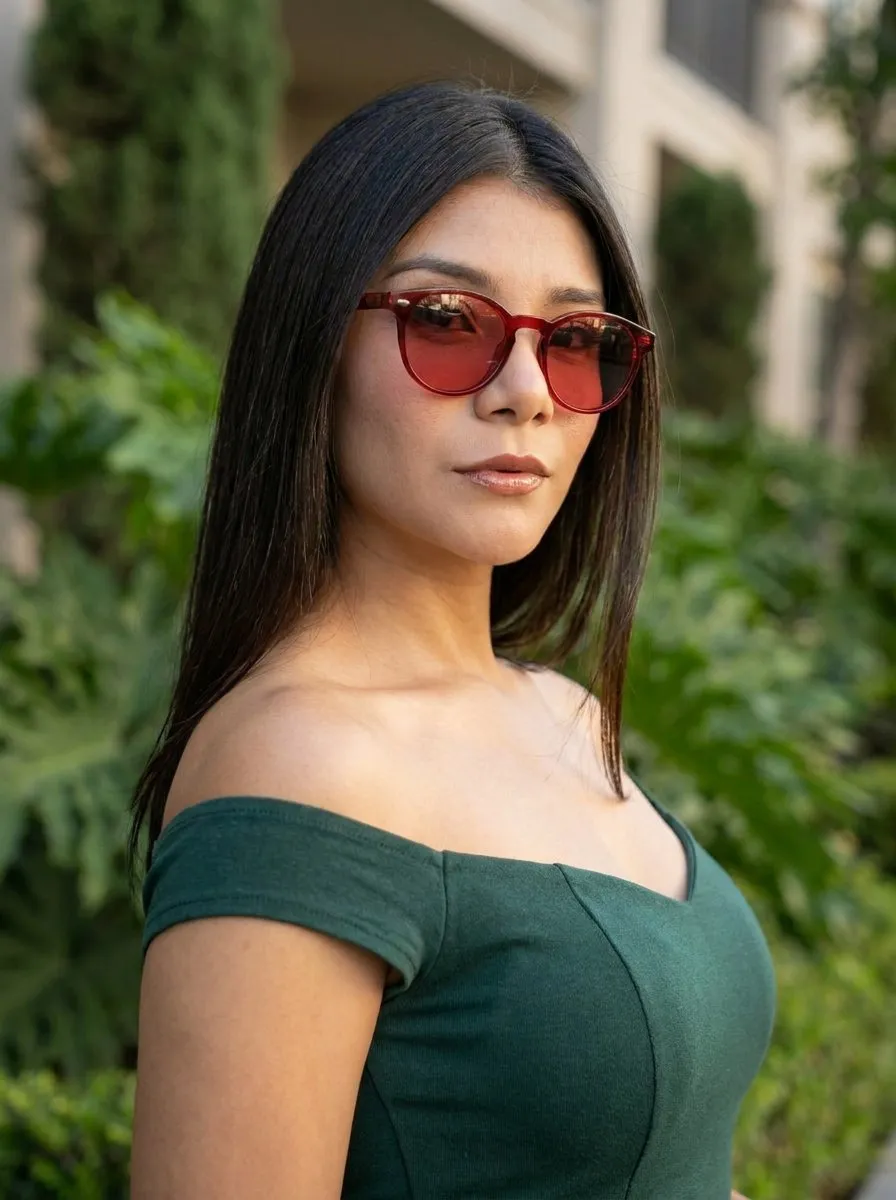 Outdoor Portrait with Red Sunglasses and Soft Natural Light
